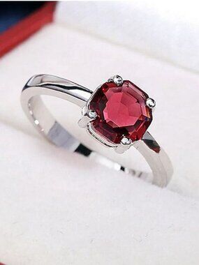 Cecilia Rose Womens Red Octagon Crystal Silver Ring Size 8 Gift Boxed